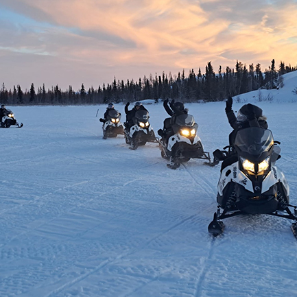 Snowmobile Snowmobile tours